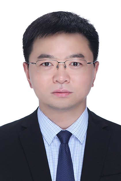 李磊