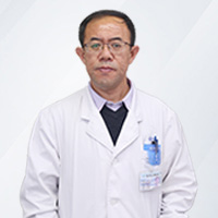 高伟