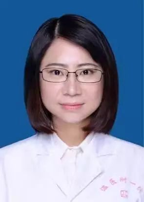 侯萌