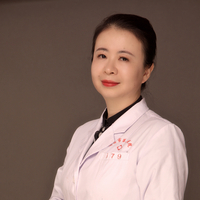 王忆丽
