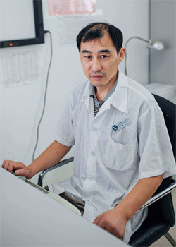 邓辉