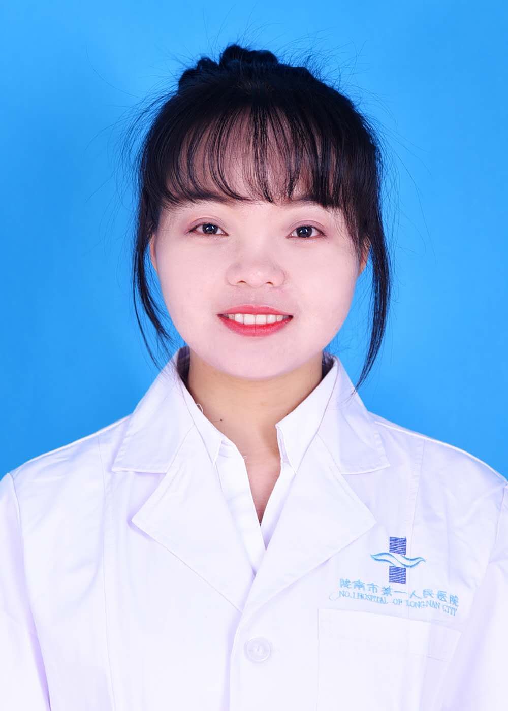 杨彩芳