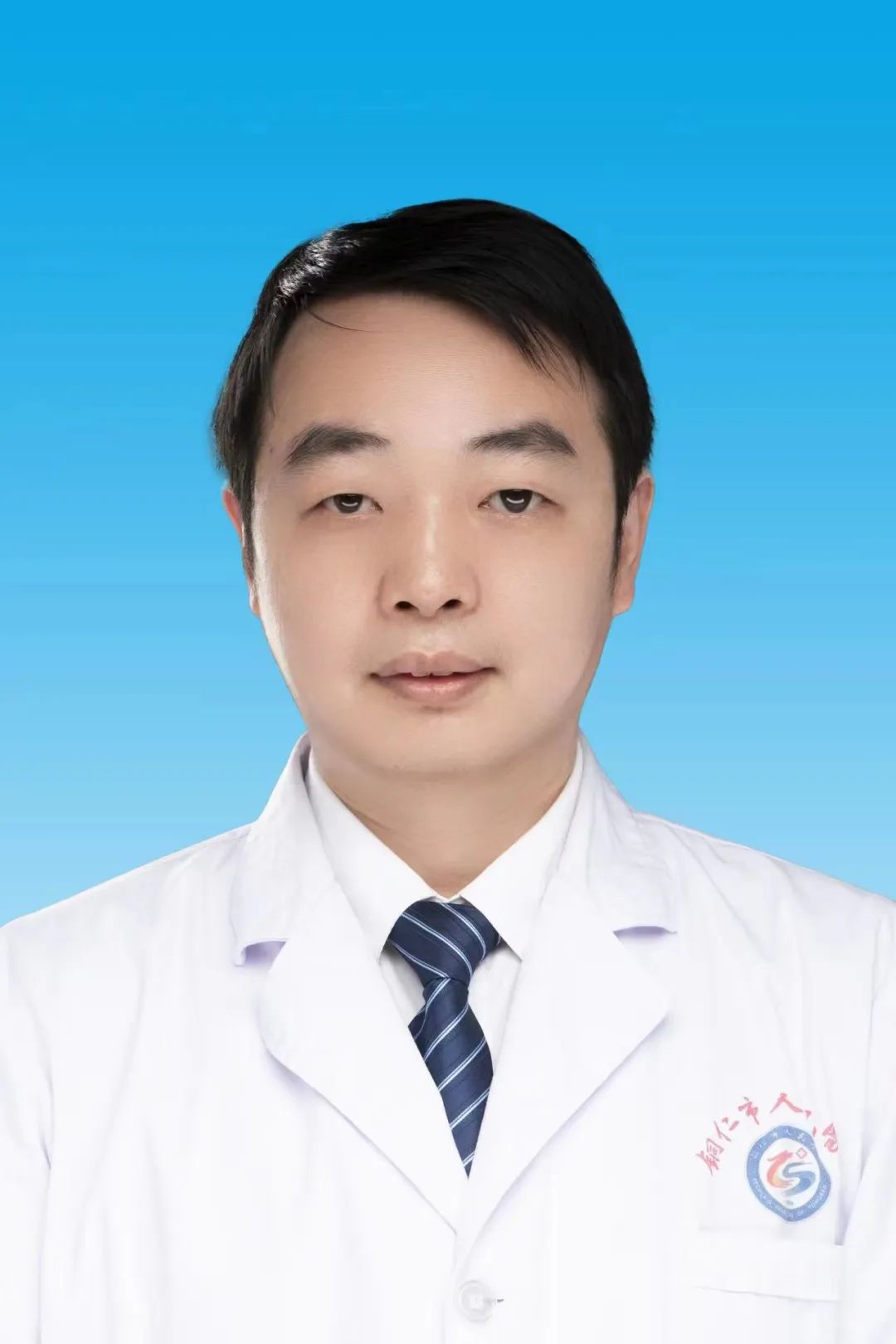 杜润中